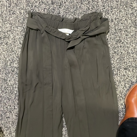 H&M pants - Picture 2 of 3